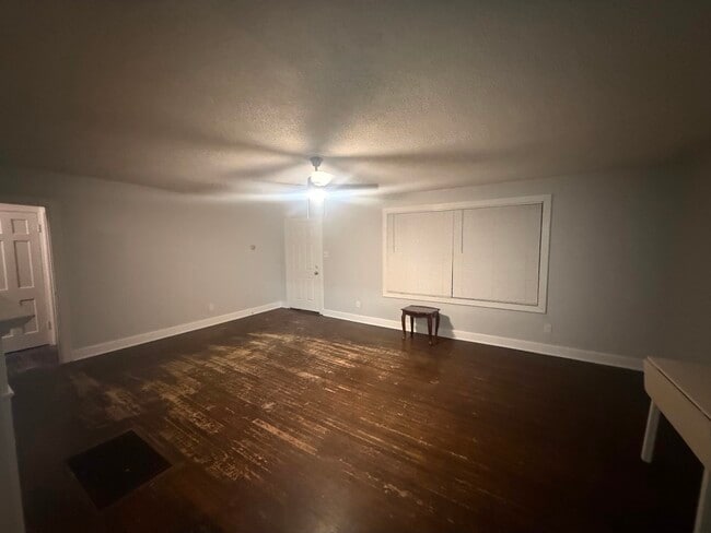 Building Photo - 3221 Wolfe St