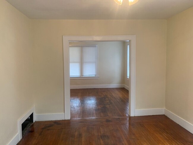 Building Photo - 300 W Sandusky Ave