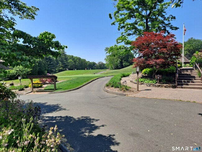 Building Photo - 83 Mallard Dr