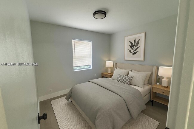 Building Photo - 1400 NE 43rd Ct