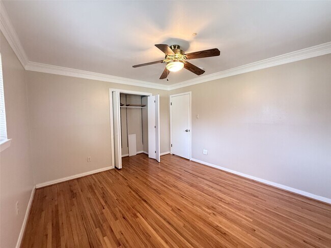 Building Photo - 9506 Carousel Ln