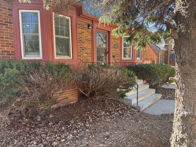 Building Photo - Charming Brick Ranch with Finished Basement & Fenced Yard