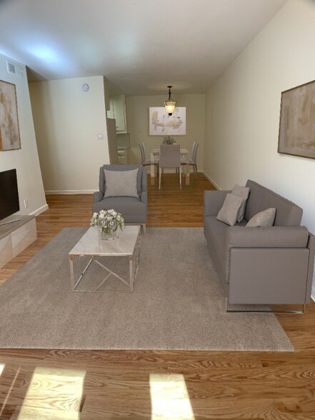 Building Photo - 30 Corwin St