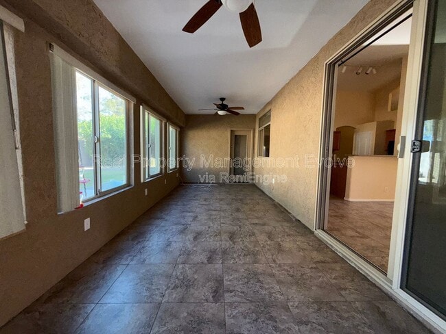 Building Photo - 4048 E Aspen Way