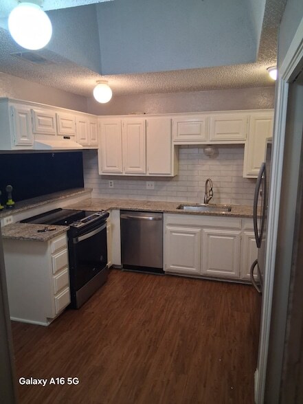 Building Photo - 11914 Garden Terrace Dr