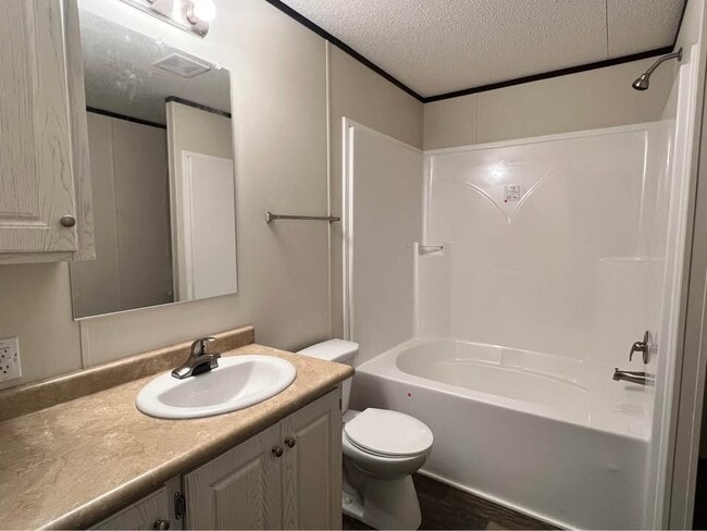 Building Photo - 141