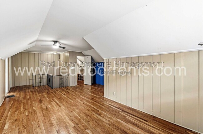 Building Photo - 129 E 49th St