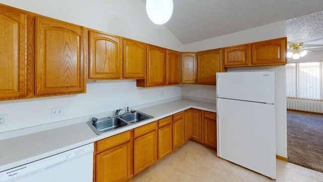 Building Photo - 312 S 13th St