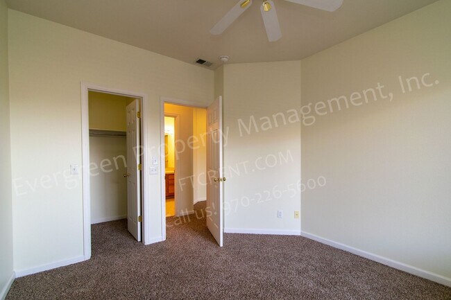 Building Photo - 1 Bedroom Apartment in Rockbridge! Parking...