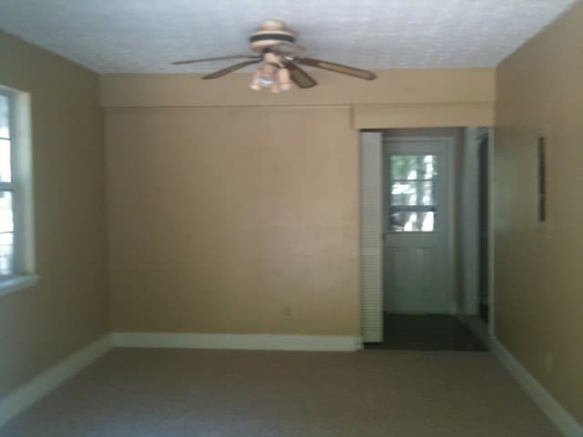 Building Photo - 101 Autumn Leaf