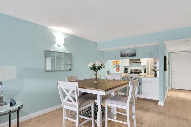 Building Photo - 33 Plantation Dr