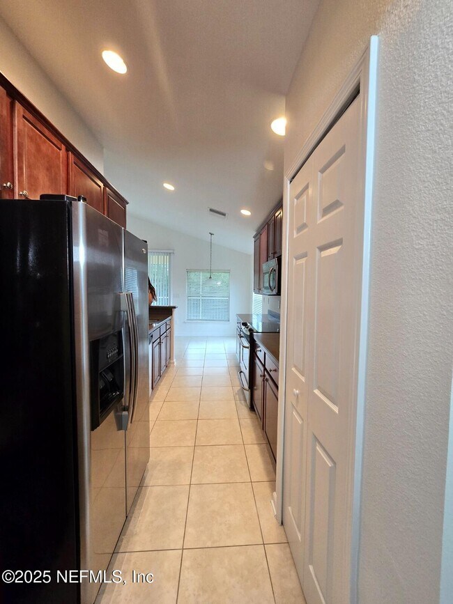 Building Photo - 6591 White Blossom Cir