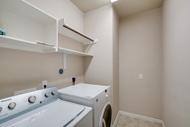 Building Photo - 9706 Parsonsfield Ln