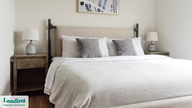 Building Photo - 9906 Runway Dr