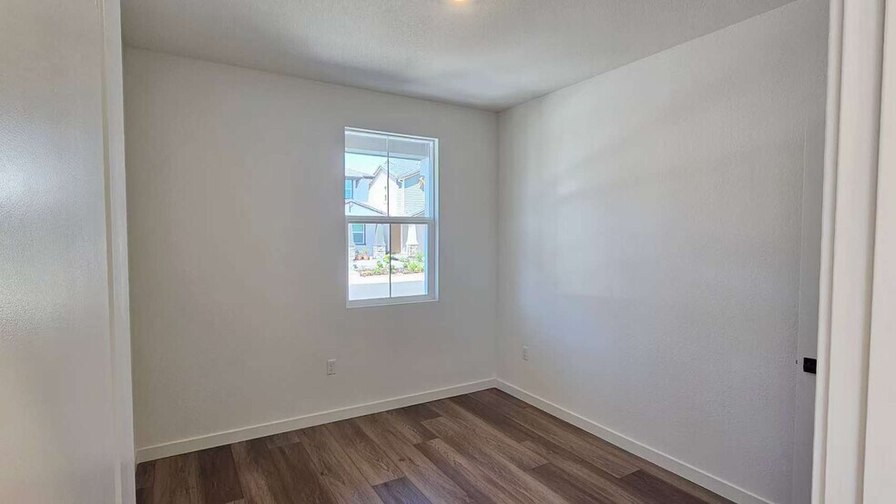 Building Photo - 10295 Maribel Way