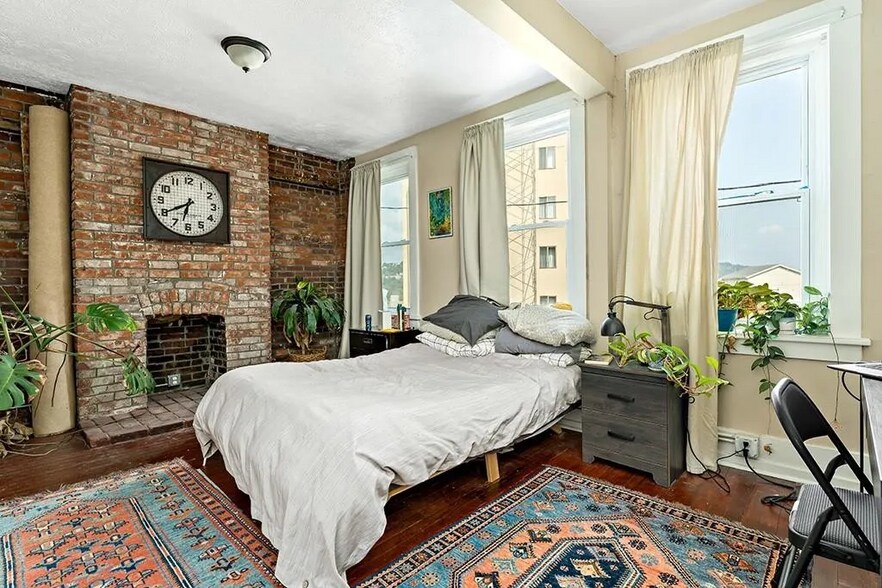 Bedroom - 250 36th St