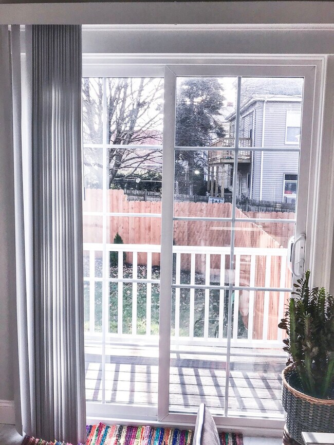 Building Photo - 22 Thurman St