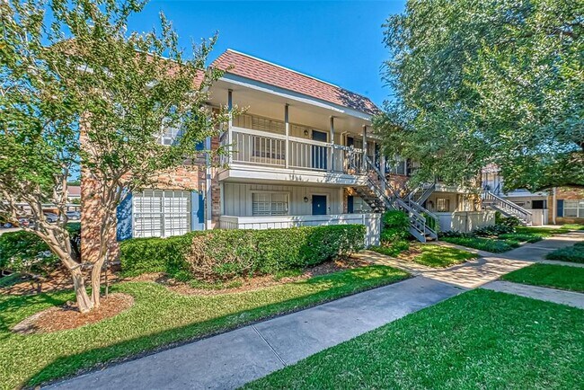 Building Photo - 2250 Bering Dr