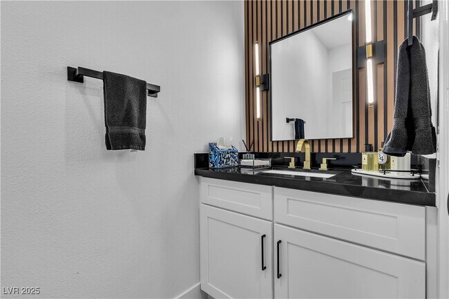 Building Photo - 9513 Villa Ridge Dr