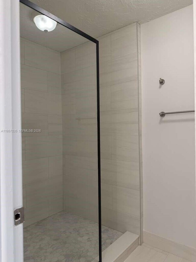 Building Photo - 9719 N New River Canal Rd