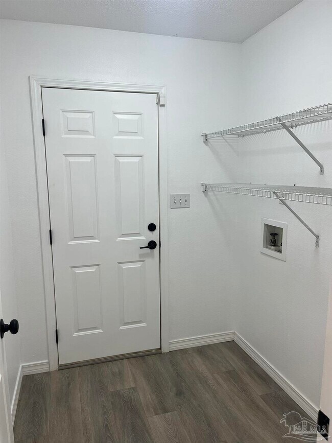 Building Photo - 3154 Seafarers Way