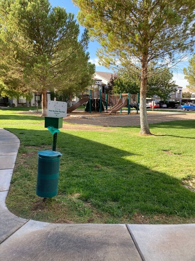 Building Photo - 1 bedroom Southwest Tuscano condo - 1st floor unit - New LVP Flooring