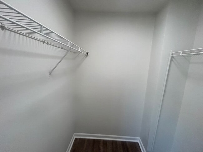 Building Photo - 3-bedroom, 2.5-bathroom two-story home located in the desirable Gatewood Communities!