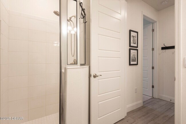 Building Photo - 2853 Monaghan Dr