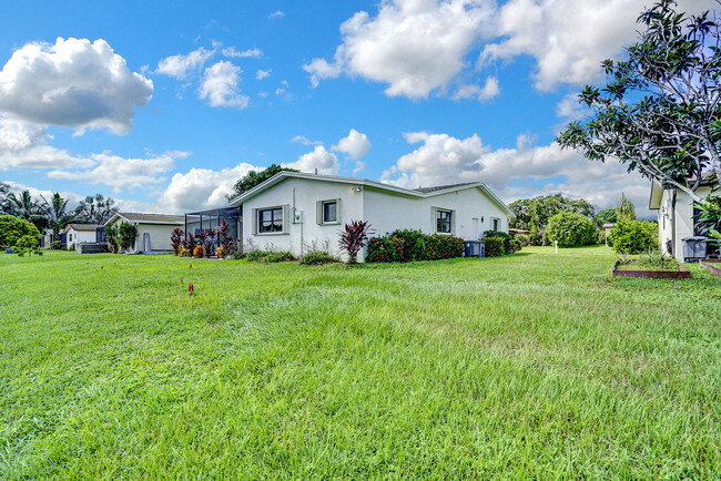 Building Photo - 14608 Country Side Ln