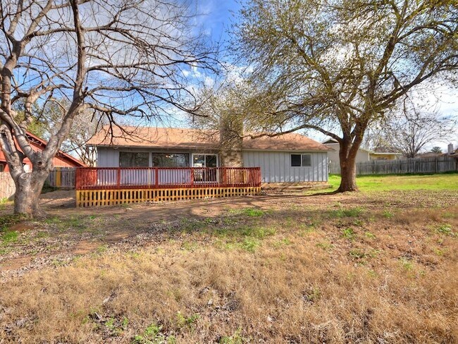 Building Photo - 6501 Highpoint Cove