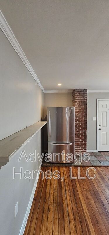 Building Photo - 315 Garfield Ave