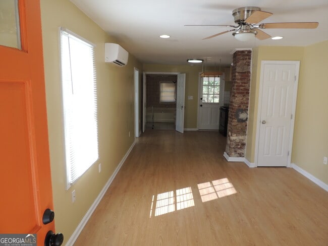 Building Photo - 5168 Avery St SW