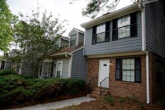 Building Photo - 5489 Park Pl