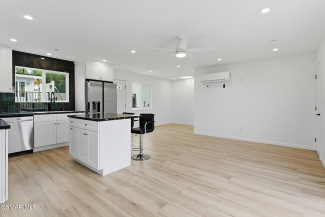 Building Photo - 265 McKnight Rd