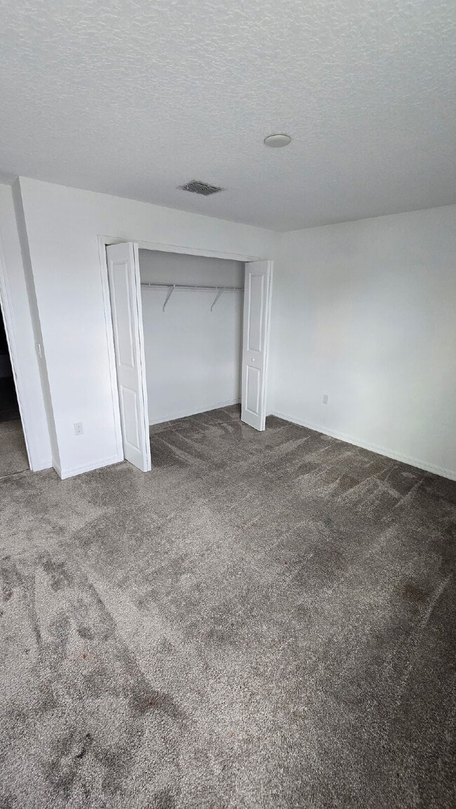 Building Photo - 3936 Willow Brk Dr