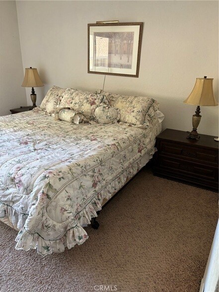 Building Photo - 301 Canyon Crest Ln