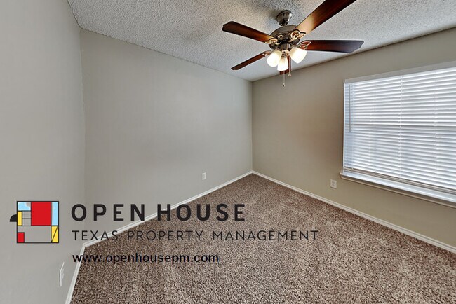 Building Photo - 2324 Weyborn Dr Arlington