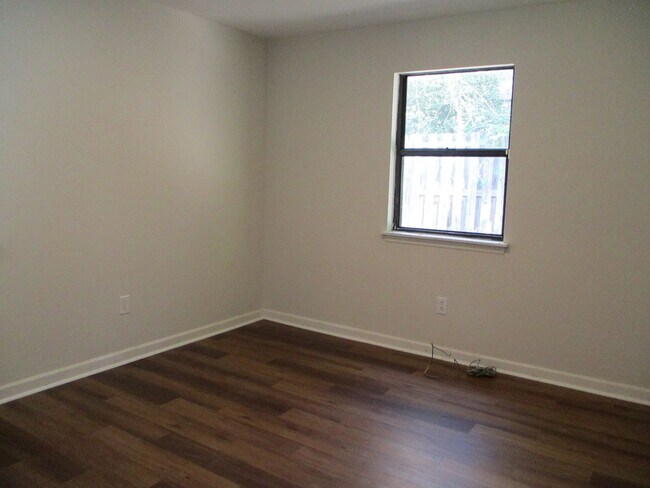 Building Photo - 2440 Winston Way