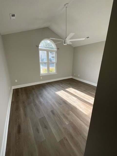 Building Photo - "Newly renovated home in well located community for rent"