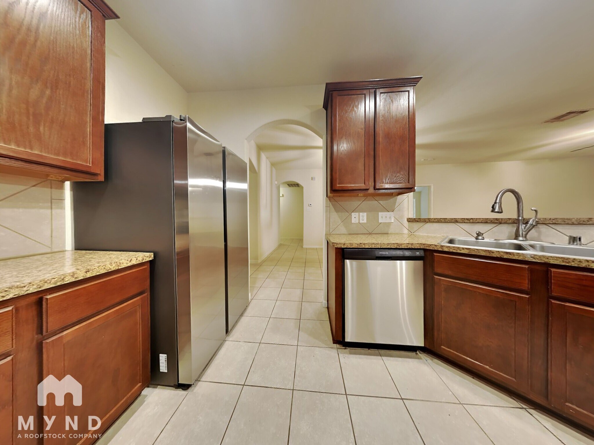 Building Photo - 2711 Lexington Park Dr