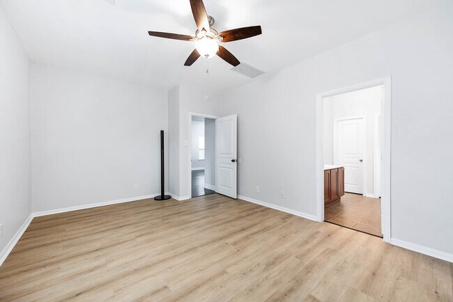 Building Photo - 7631 Retama Terrace Ln
