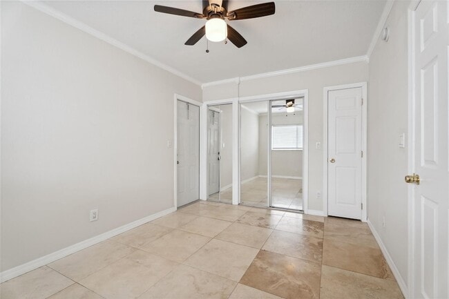 Building Photo - 1878 NE 46th St