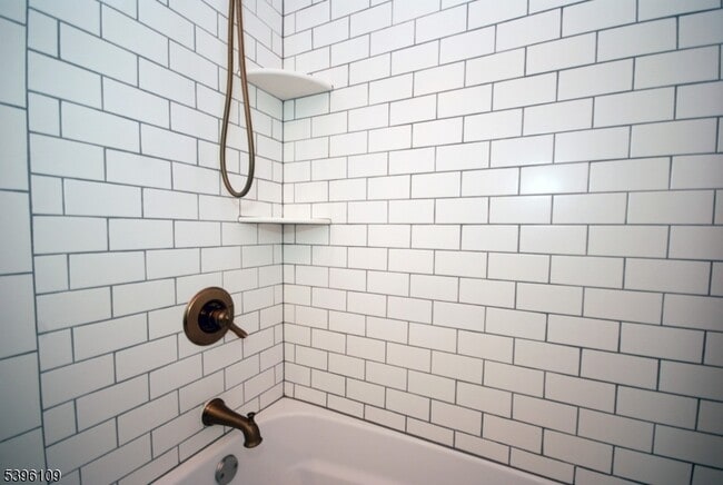 Building Photo - 374 Burdock Ct