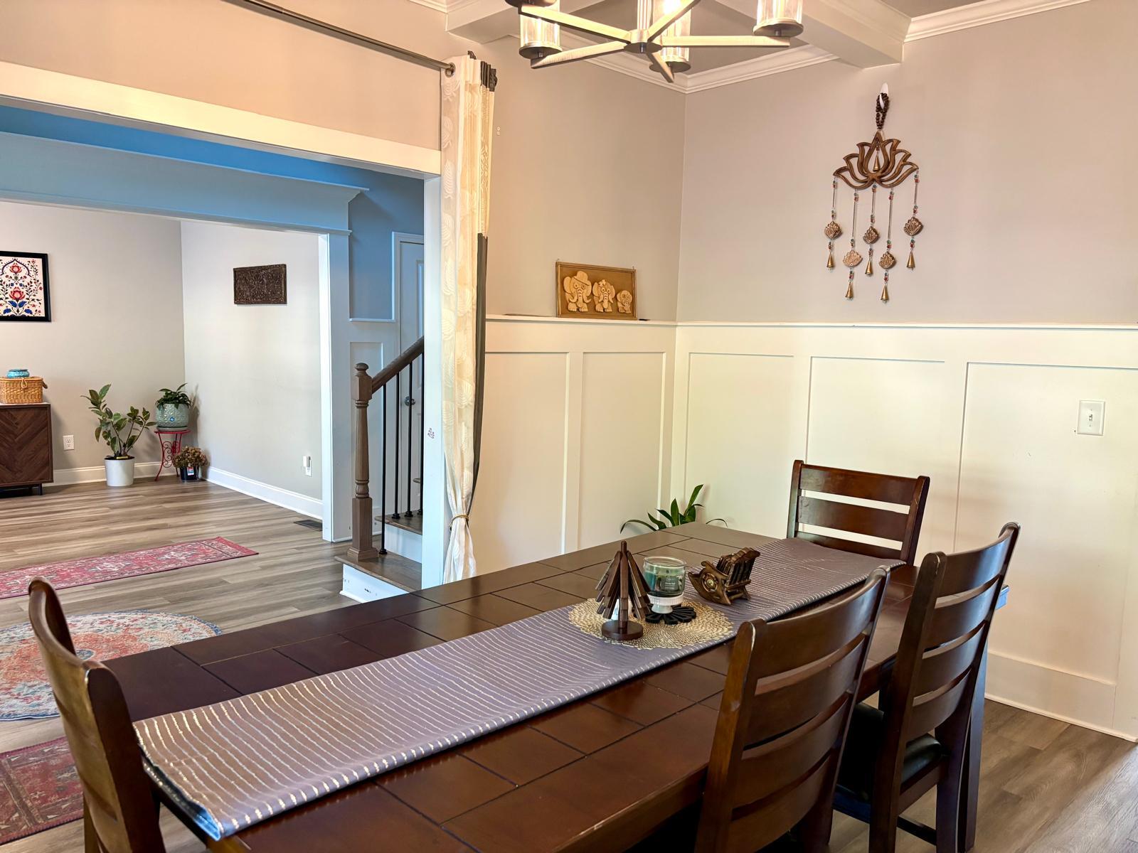 Dining - 1920 Grand Lanier Dr