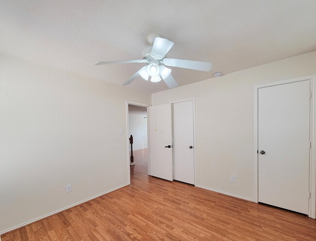 Building Photo - 16306 Kendons Way Ln