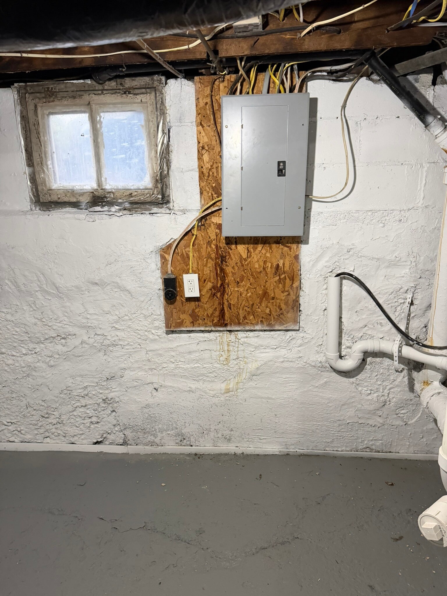 Building Photo - 594 N 21st St