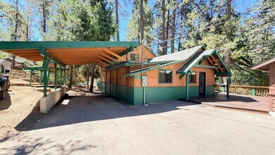 Building Photo - 54080 Pine Crest Ave