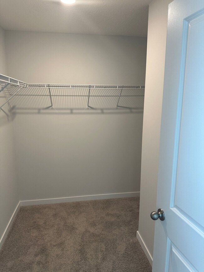 Building Photo - 6306 Marinelli Dr N