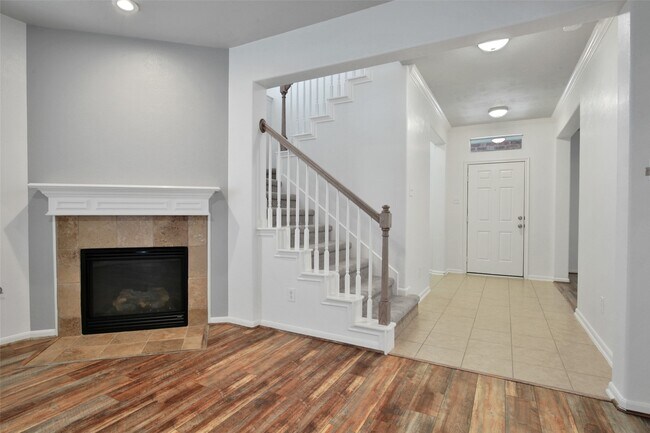Building Photo - 17247 Mitchell Pass Ln