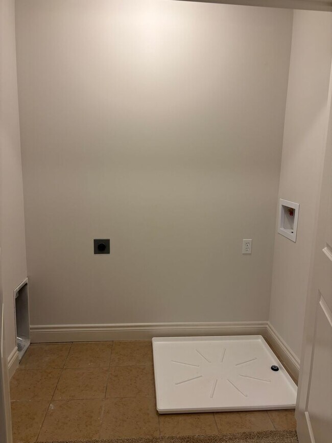 Building Photo - 14 3rd Ave